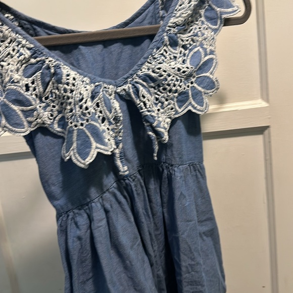 Zara Girl chambray dress w/ lace style top accenting pockets size 11/12 - Picture 4 of 6